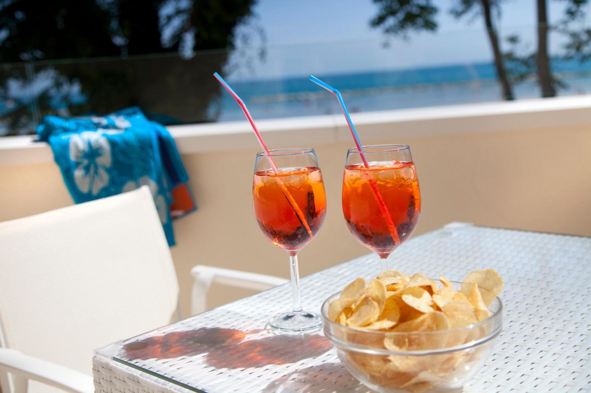 Marina Beach Suite Hotel Rimini Dış mekan fotoğraf